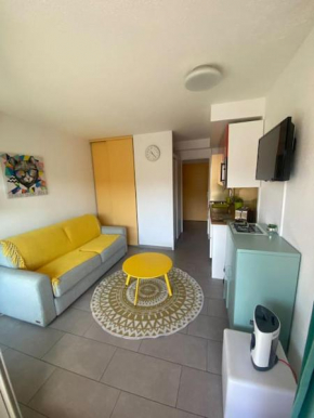 Studio/f1bis à 50 m de la plage